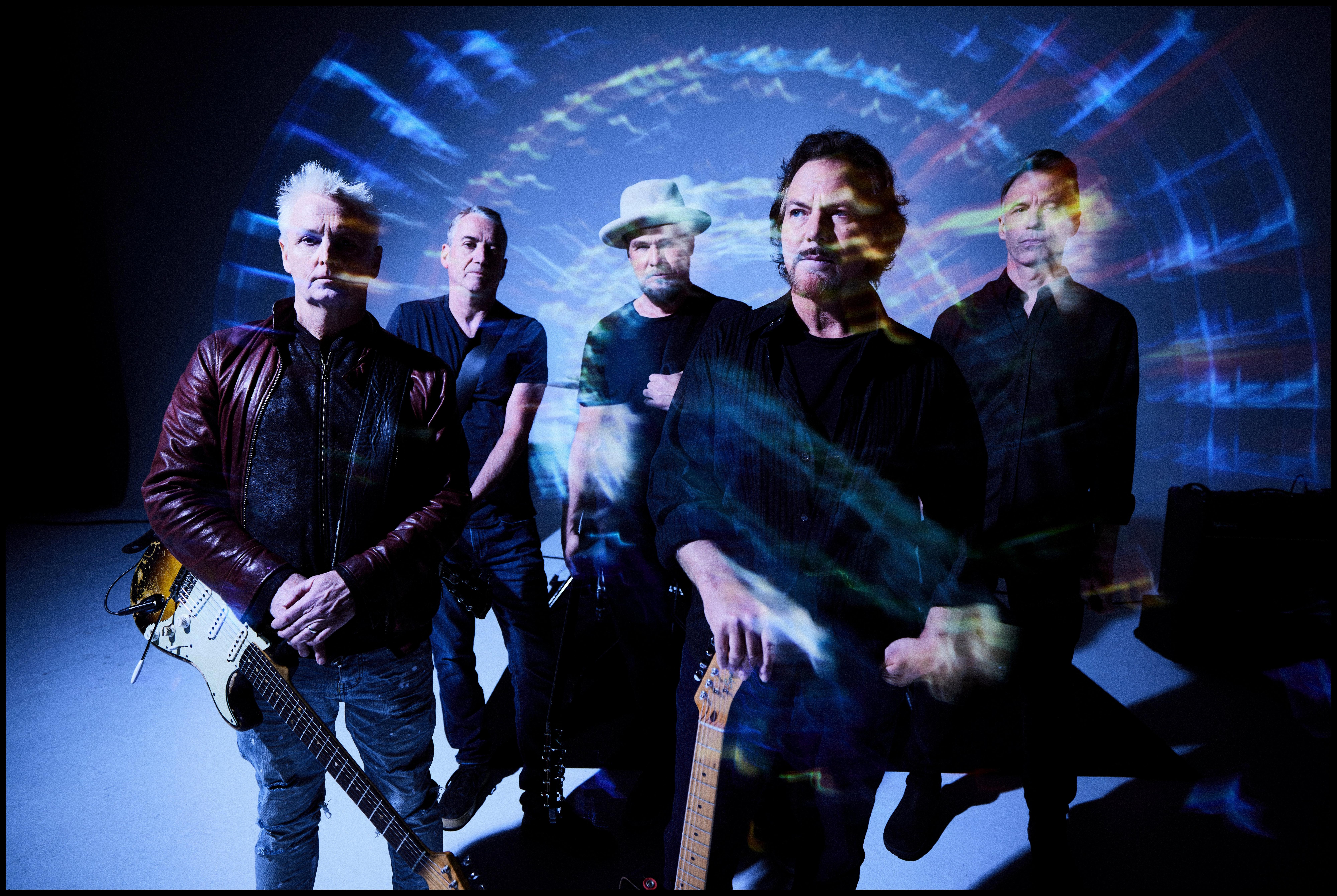 Pearl Jam posed ahead of Dark Matter